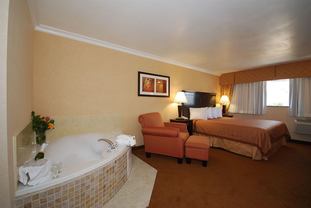 Pasadena Rose & Crown Hotel Dış mekan fotoğraf