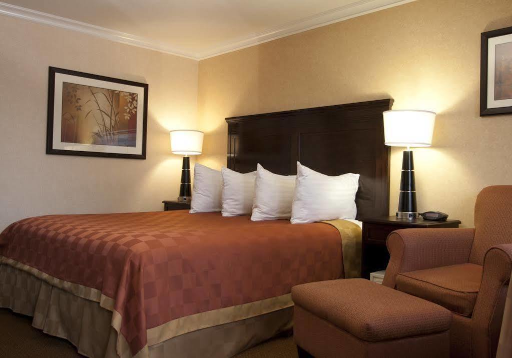 Pasadena Rose & Crown Hotel Dış mekan fotoğraf